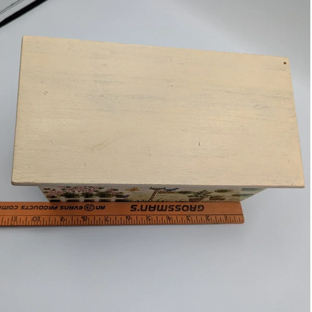 Vintage Cottagecore Wood Recipe Box Cream Hand Painted Garden Scene
